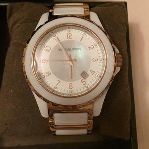 Michael Kors White and Rose Gold Ceramic Watch